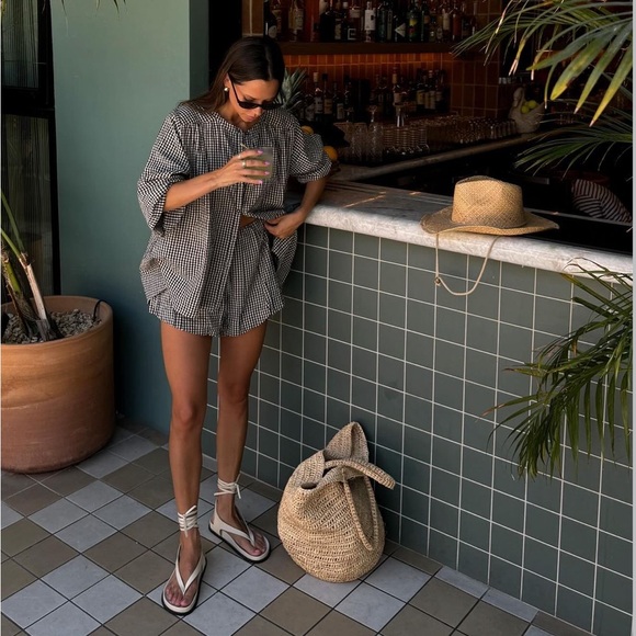 Sold out Posse Aurelia short in gingham black/cream - Picture 3 of 8